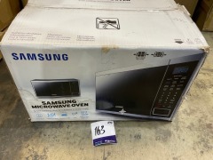 Samsung 40L 1000W Stainless Steel Microwave Oven MS40J5133BT - 6