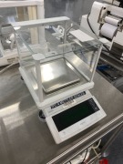 Mettler Toledo PG203 Balance Scale