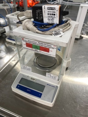 Mettler Toledo PB153-S Balance Scale