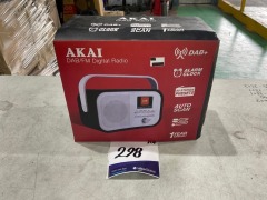 Akai Portable DAB/DAB+/FM Clock Radio AKDB605 - 2