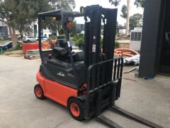 2010 Linde 1600kg Capacity Battery Electric Forklift Model: E16p with 3025 Hours, Container Mast and Sideshift