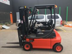 2010 Linde 1600kg Capacity Battery Electric Forklift Model: E16p with 3025 Hours, Container Mast and Sideshift - 5