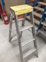Bailey Aluminium Framed Step Ladder