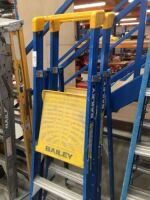 Bailey 900mm Aluminium and Fibreglass Stock Picking Step Ladder