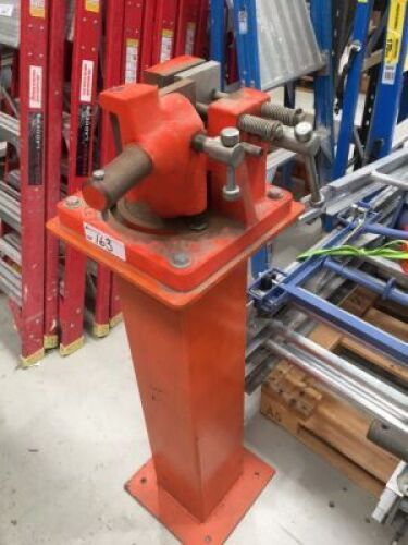 Bramley Heavy Duty Steel Framed Manual Flat Bar Bender on Pedestal Model: 2