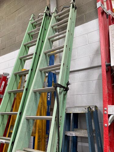 Bailey 3.6m/6.5m Aluminium and Fibreglass Extension Ladder