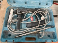 Makita Heavy Duty Demolition Drill