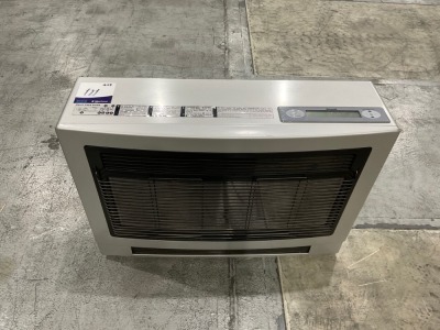 Renni ULTIMA II Flued Space Heater MODEL REH-311FT(C) - Console (floor model no manual )