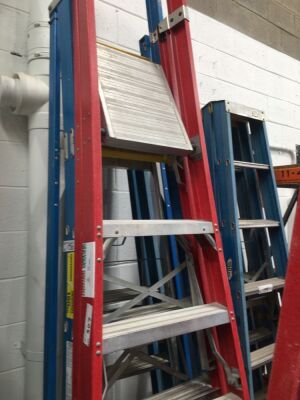 Redback 2.1m Aluminium and Fibreglass Stock Picking Step Ladder