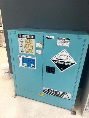 Justrite Acid & Corrosive 160 Ltr Storage Cabinet