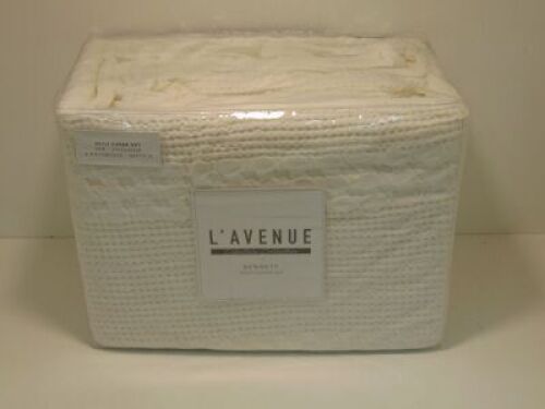 Super King Bed L'Avenue lifestyle collection Bennett Ivory Quilt Cover Set
