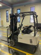 Crown SCT6000 Series Electric Forklift - 2