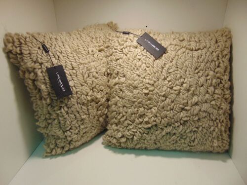 2 x Linenhouse Westwood Natural loop pile wool 45x45cm cushions