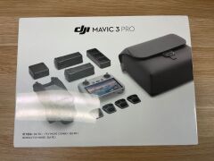 DJI Mavic 3 Pro Drone Fly More Combo (DJI RC) CP.MA.00000660.01 - 7