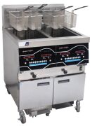 HENNY PENNY EVOLUTION ELITE ELECTRIC DOUBLE PAN DEEP FRYER WITH BUILT IN FILTRATION OIL SYSTEM - 4