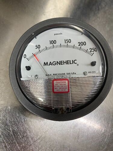 Magnehlic Pressure Gauge, Type: W16XLC