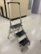 Jumbo Step Ladder, 3 Step