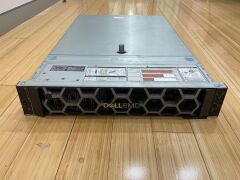 Dell AX-740XD Rack Server - 2