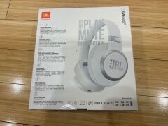 JBL Live 660 Noise Cancelling Over-Ear Headphones (White) 5083991 - 6