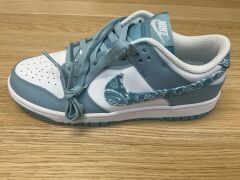 Nike Dunk Low Blue Paisley US 7M/8.5W Store List Price $450 - 8