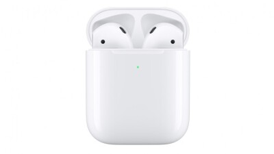 Apple Airpods with Wireless Charging Case (2019)