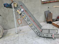 Incline Conveyor, Dynacon Fleming Plastics