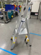 Bailey HD Platform Ladder - 2