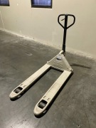 Pallet Jack, Crown