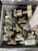 Large quantity of assorted Fittings - 5