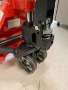 JBS Pallet Truck - 3