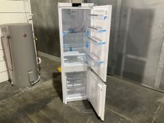 Smeg 242L Fully Integrated Bottom Mount Fridge SABI256BM - 17