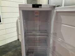 Smeg 294L Fully Integrated Fridge SABI303FR - 17