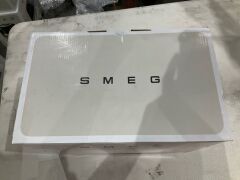 Smeg 50's Retro Style 2 Slice Toaster - White Matte TSF01WHMAU - 5