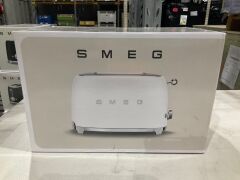 Smeg 50's Retro Style 2 Slice Toaster - White Matte TSF01WHMAU - 2