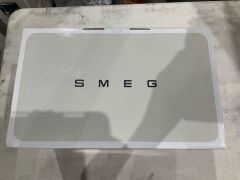 Smeg 50's Retro Style 2 Slice Toaster - White Matte TSF01WHMAU - 6