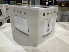 Smeg 50's Retro Style 2 Slice Toaster - White Matte TSF01WHMAU - 3