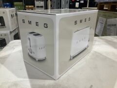 Smeg 50's Retro Style 2 Slice Toaster - White Matte TSF01WHMAU - 6