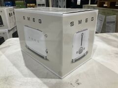 Smeg 50's Retro Style 2 Slice Toaster - White Matte TSF01WHMAU - 3