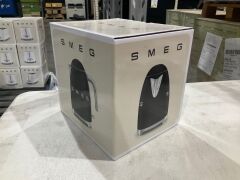 Smeg 50's Retro Style Electric Kettle - Black Matte KLF03BLMAU - 3