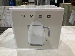 Smeg 50s Retro Style Electric Aesthetic Kettle White Matte KLF03WHMAU - 2