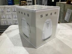 Smeg 50s Retro Style Electric Aesthetic Kettle White Matte KLF03WHMAU - 3