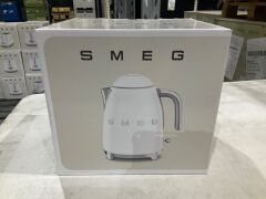 Smeg 50s Retro Style Electric Aesthetic Kettle White Matte KLF03WHMAU - 2