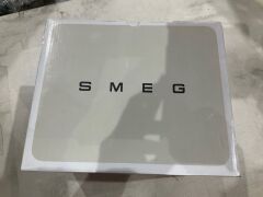 Smeg 50s Retro Style Electric Aesthetic Kettle White Matte KLF03WHMAU - 5