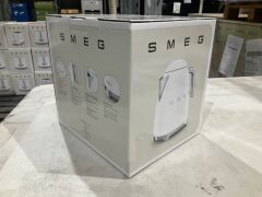 Smeg 50s Retro Style Electric Aesthetic Kettle White Matte KLF03WHMAU - 7