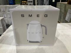 Smeg 50s Retro Style Electric Aesthetic Kettle White Matte KLF03WHMAU - 2