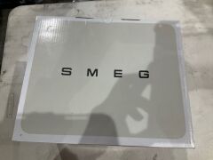 Smeg 50s Retro Style Electric Aesthetic Kettle White Matte KLF03WHMAU - 5