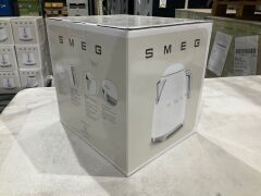 Smeg 50s Retro Style Electric Aesthetic Kettle White Matte KLF03WHMAU - 7