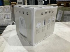 Smeg 50s Retro Style Electric Aesthetic Kettle White Matte KLF03WHMAU - 8