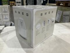 Smeg 50s Retro Style Electric Aesthetic Kettle White Matte KLF03WHMAU - 8