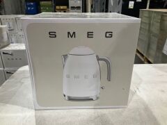 Smeg 50s Retro Style Electric Aesthetic Kettle White Matte KLF03WHMAU - 3